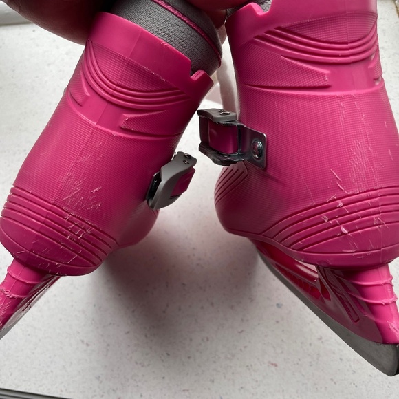 VIC HOCKEY Skates - Size: US Y 8-9 - Picture 4 of 6